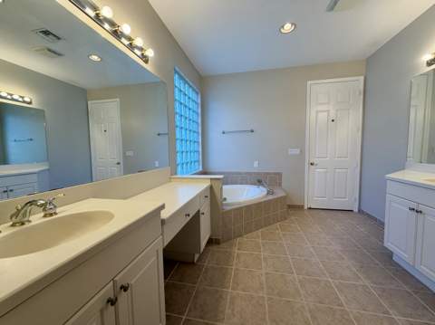 2165 SW Newport Isles Boulevard, Port St. Lucie FL - photo 11 of 27
