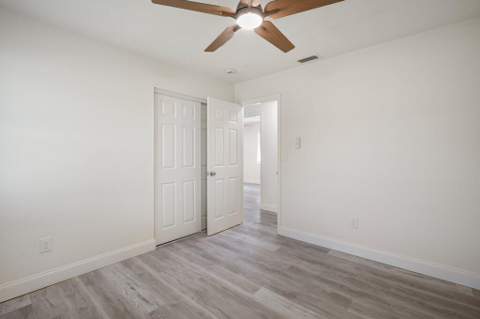 911 SE Dolphin Drive, Stuart FL - photo 18 of 25