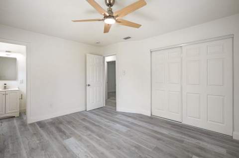 911 SE Dolphin Drive, Stuart FL - photo 22 of 25