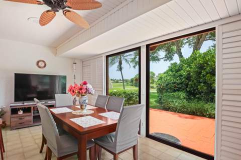6858 Fountains Circle, Lake Worth FL - photo 12 of 56