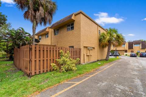 5655 Blueberry Court #1, Lauderhill FL - photo 9 of 106