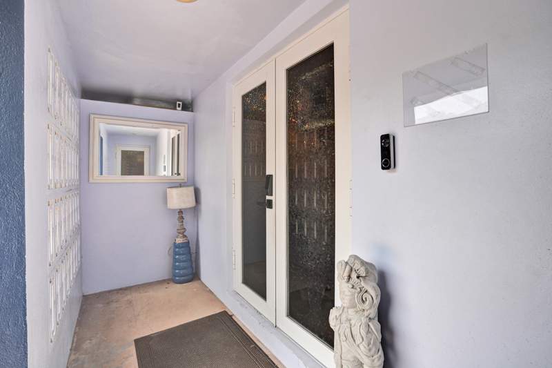 4 bedroom Single Family Residence at 908 NE 16th Place, Lauderdale Park 6-33 1/2, Fort Lauderdale — photo 4