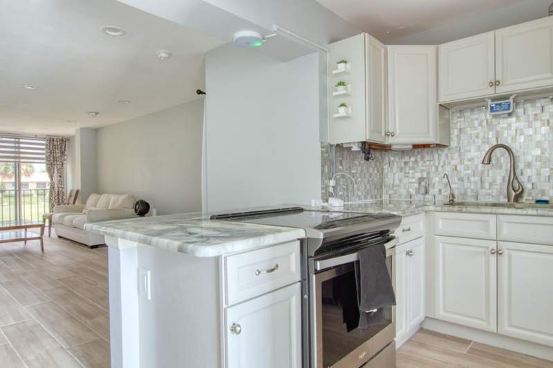 2 bedroom Condominium at 4471 Luxemburg Court #206, Fountains Of Palm Beach Condo 3, Lake Worth — photo 4