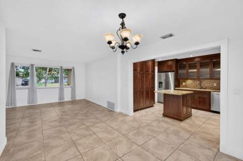 7151 SW 5th Court, Pembroke Pines FL - photo 14 of 40