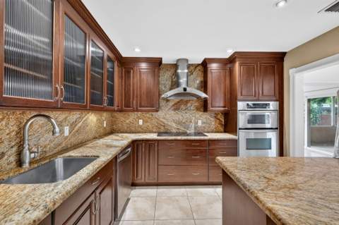 7151 SW 5th Court, Pembroke Pines FL - photo 12 of 40