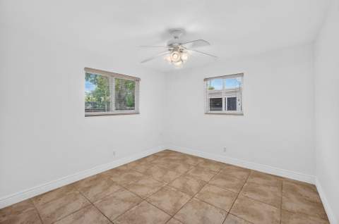 7151 SW 5th Court, Pembroke Pines FL - photo 23 of 40
