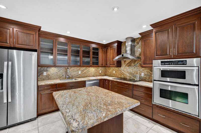 3 bedroom Single Family Residence at 7151 SW 5th Court, Boulevard Park, Pembroke Pines — photo 4