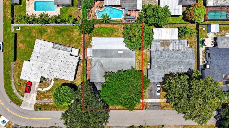 3 bedroom Single Family Residence at 7151 SW 5th Court, Boulevard Park, Pembroke Pines — photo 3