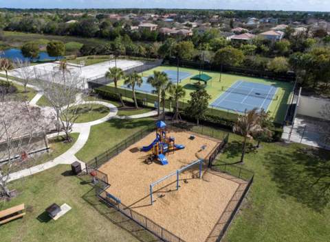 2165 SW Newport Isles Boulevard, Port St. Lucie FL - photo 23 of 27