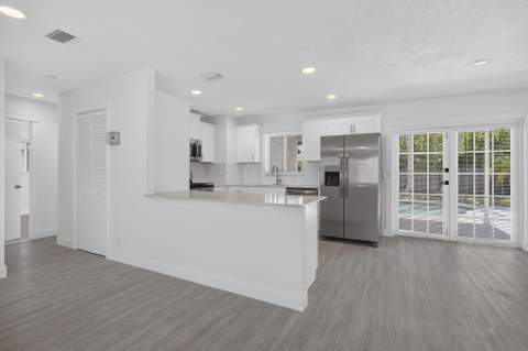 514 Riverside Drive, Palm Beach Gardens FL - photo 9 of 33