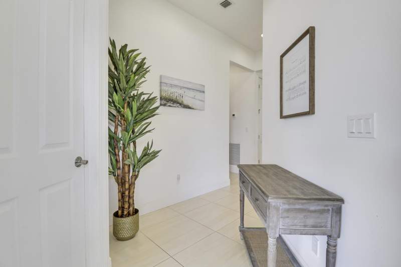 2 bedroom Single Family Residence at 20015 SW Caserta Way, Verano Pud 1 Plat No 15, Port St. Lucie — photo 4