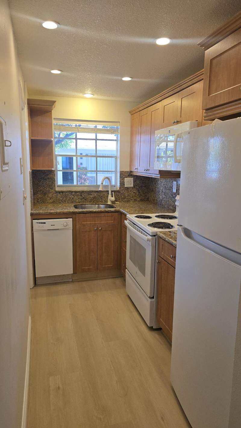 1 bedroom Condominium at 1965 SE 5th Court #104, North Hampton Court Condo, Pompano Beach — photo 4