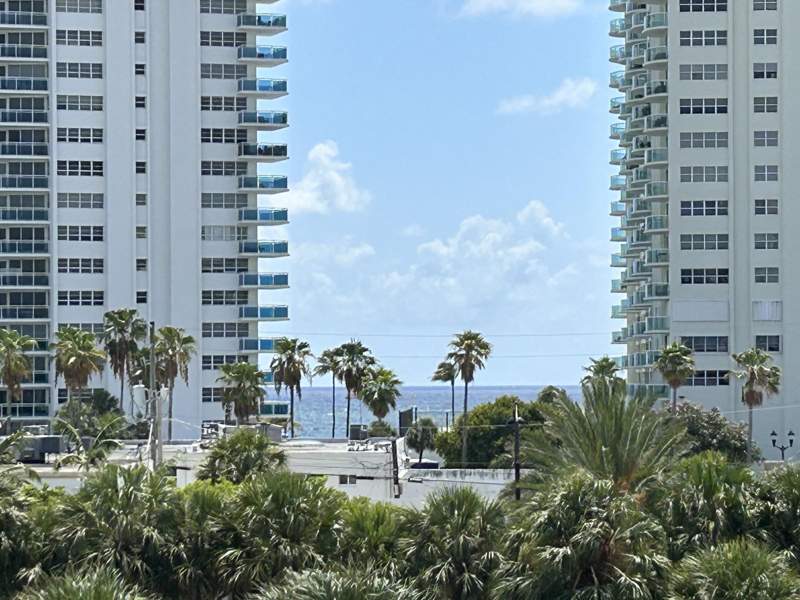 1 bedroom Stock Cooperative at 3333 NE 34th Street #414, Coral Ridge Towers South Co-Op, Fort Lauderdale — photo 4