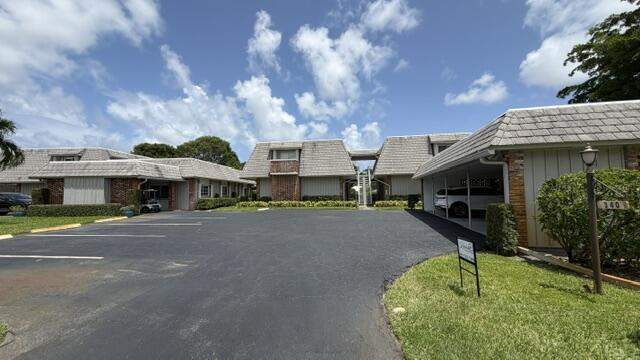 2 bedroom Condominium at 340 Orange Tree Drive #5, Tudor Two South Condos, Atlantis — photo 3