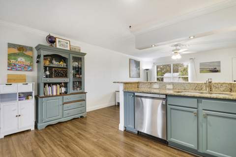 104 Banyan Circle, Jupiter FL - photo 10 of 28