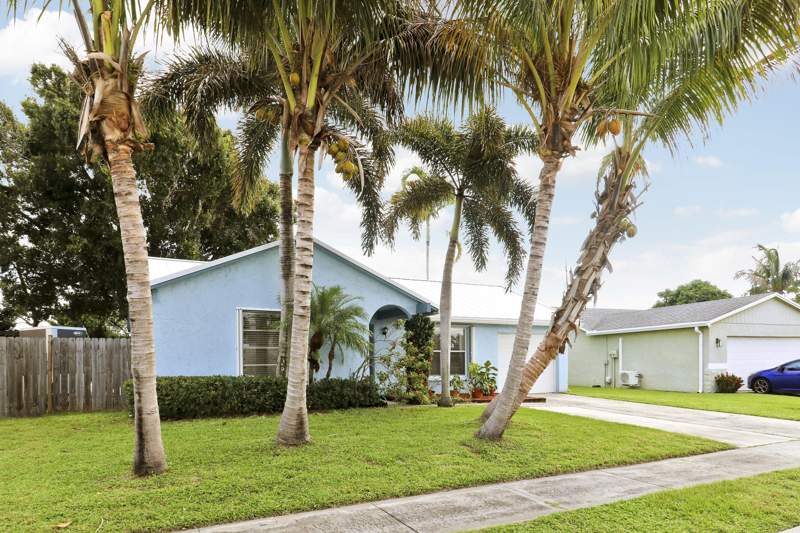 3 bedroom Single Family Residence at 104 Banyan Circle, Jupiter Village Ph III, Jupiter — photo 3