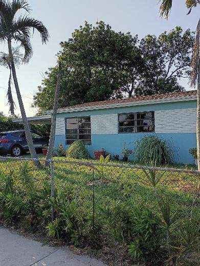 3 bedroom Single Family Residence at 2731 NW 16th Court, Golden Heights Homes, Fort Lauderdale — photo 2