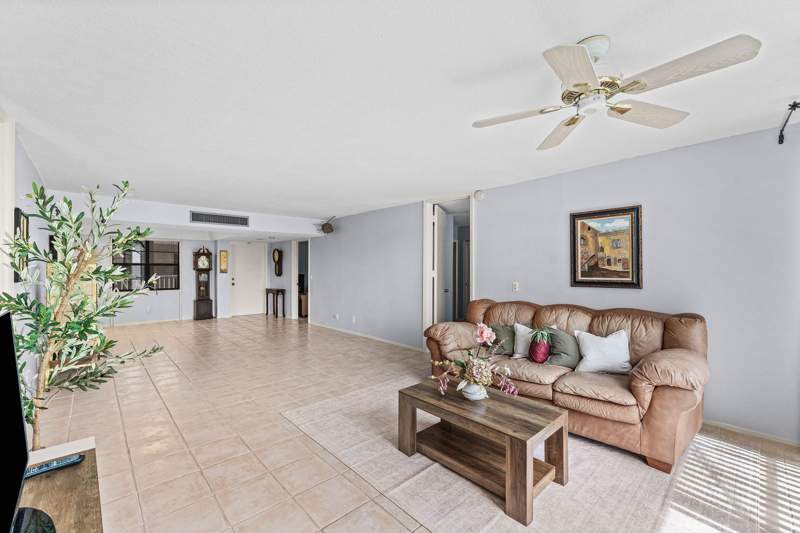 3 bedroom Condominium at 501 SW 11th Place #412, Corinthian Gardens Inc Condo, Boca Raton — photo 4