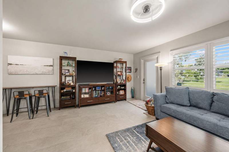 1 bedroom Condominium at 135 Andover F, Andover Condos, West Palm Beach — photo 5