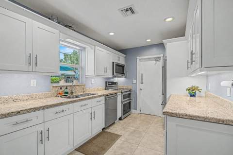 2740 SW 16th Street, Fort Lauderdale FL - photo 11 of 34