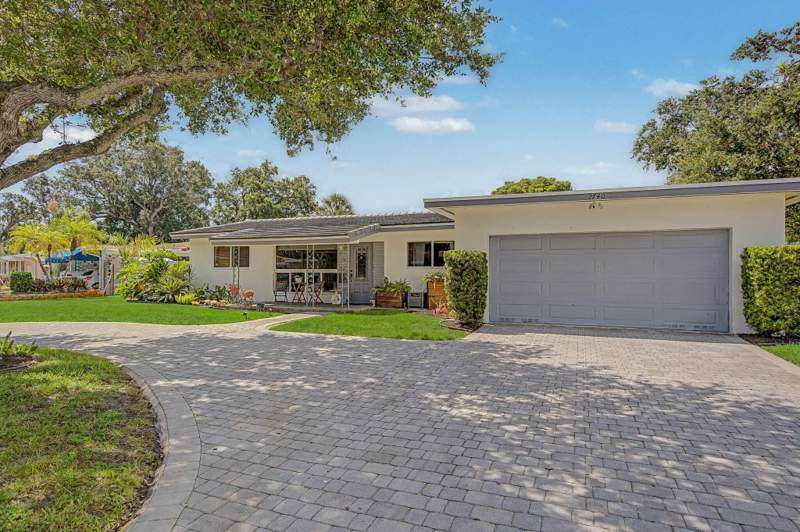 3 bedroom Single Family Residence at 2740 SW 16th Street, Riverlane Homesites 1st Add, Fort Lauderdale — photo 2