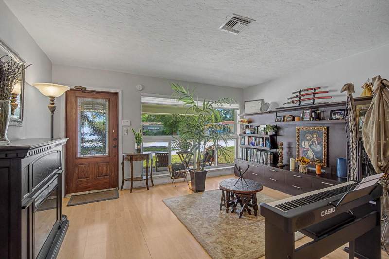3 bedroom Single Family Residence at 2740 SW 16th Street, Riverlane Homesites 1st Add, Fort Lauderdale — photo 5