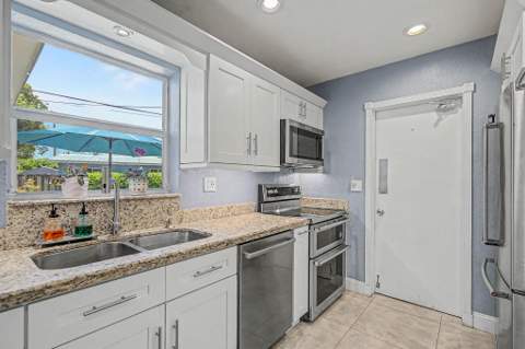 2740 SW 16th Street, Fort Lauderdale FL - photo 12 of 34