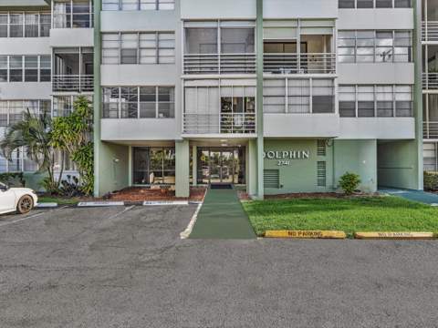 2741 Taft Street #104, Hollywood FL - photo 9 of 74