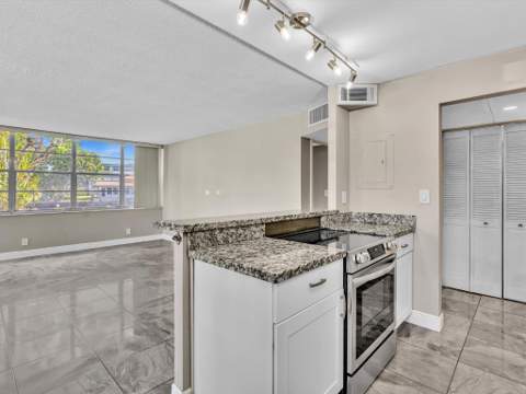 2741 Taft Street #104, Hollywood FL - photo 21 of 74