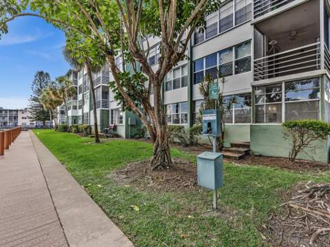2741 Taft Street #104, Hollywood FL - photo 15 of 74