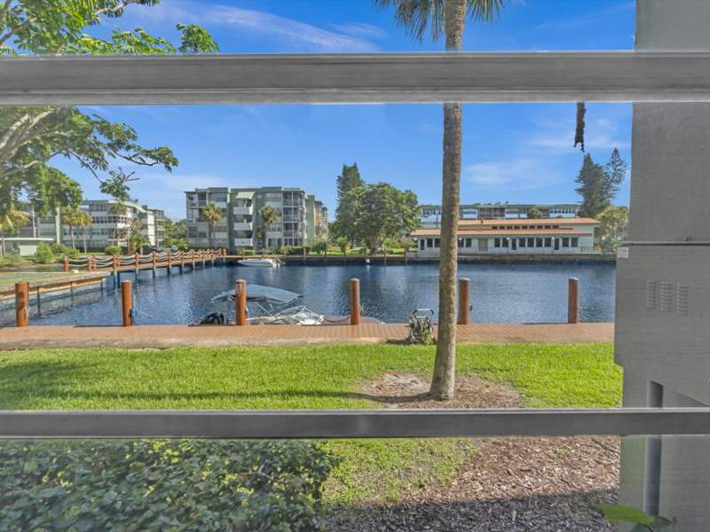 2 bedroom Condominium at 2741 Taft Street #104, Watergate Condominium No 4, Hollywood — photo 2