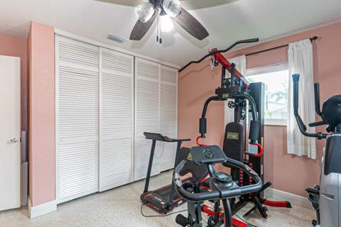 2395 Edgewater Drive, West Palm Beach FL - photo 23 of 32