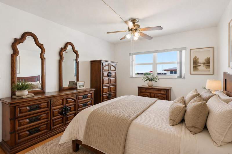 2 bedroom Condominium at 5300 Washington Street #301E, Beverly Hills, Hollywood — photo 3