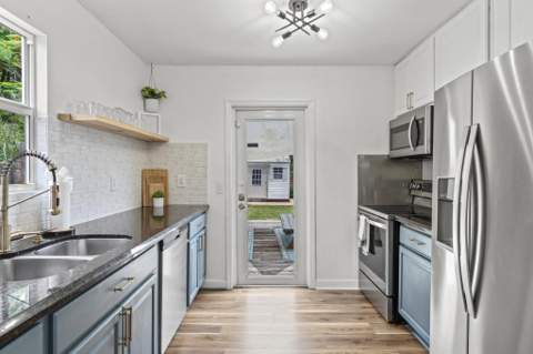 827 Nathan Hale Road, West Palm Beach FL - photo 8 of 51