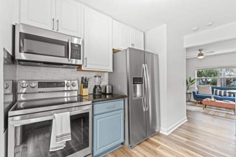 827 Nathan Hale Road, West Palm Beach FL - photo 10 of 51