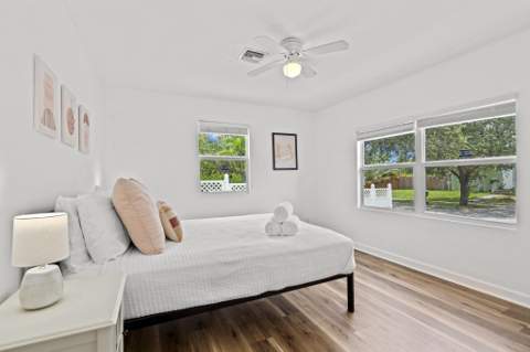 827 Nathan Hale Road, West Palm Beach FL - photo 12 of 51