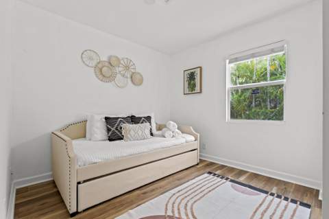 827 Nathan Hale Road, West Palm Beach FL - photo 20 of 51