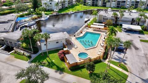 1950 SW Palm City Road #5-104, Stuart FL - photo 18 of 19
