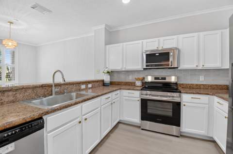 3085 N Evergreen Circle, Boynton Beach FL - photo 12 of 58