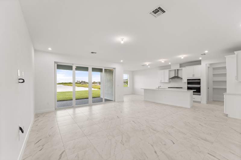 4 bedroom Single Family Residence at 13318 SW Bally Drive, Southern Grove Parcel 28 Replat, Port St. Lucie — photo 5