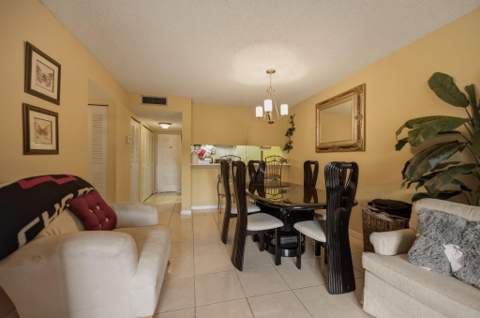 8620 N Sherman Circle #204, Miramar FL - photo 8 of 13