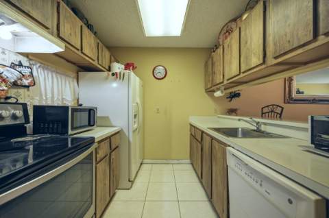 8620 N Sherman Circle #204, Miramar FL - photo 10 of 13
