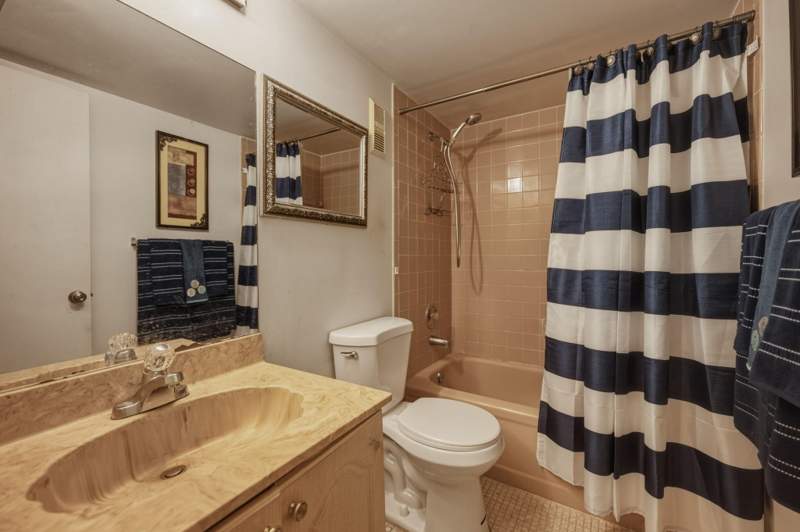 1 bedroom Condominium at 8620 N Sherman Circle #204, Lakeshore At University, Miramar — photo 5