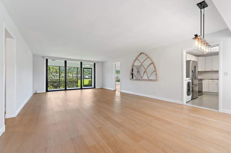 3 bedroom Condominium at 1 SE Turtle Creek Drive #A, Turtle Creek Apartment Buildings Condo, Jupiter — photo 2