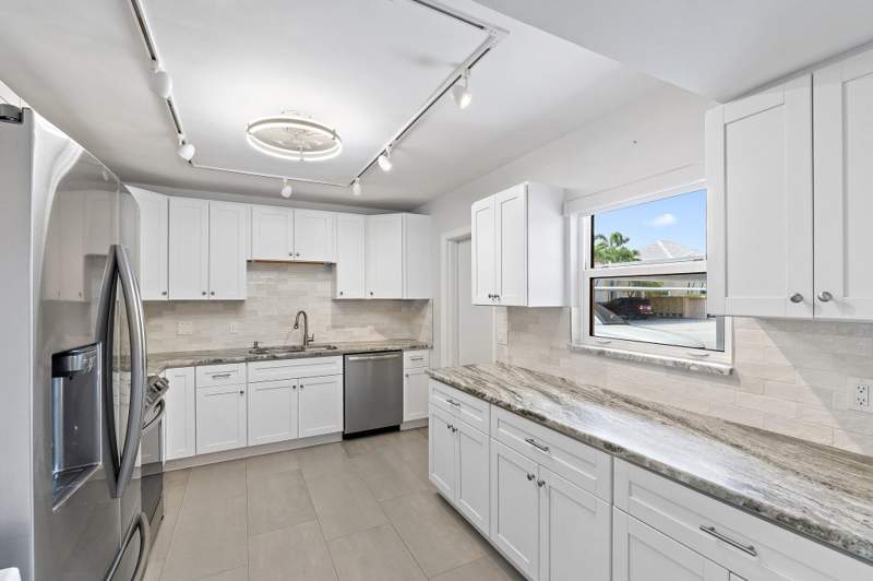 3 bedroom Condominium at 1 SE Turtle Creek Drive #A, Turtle Creek Apartment Buildings Condo, Jupiter — photo 3