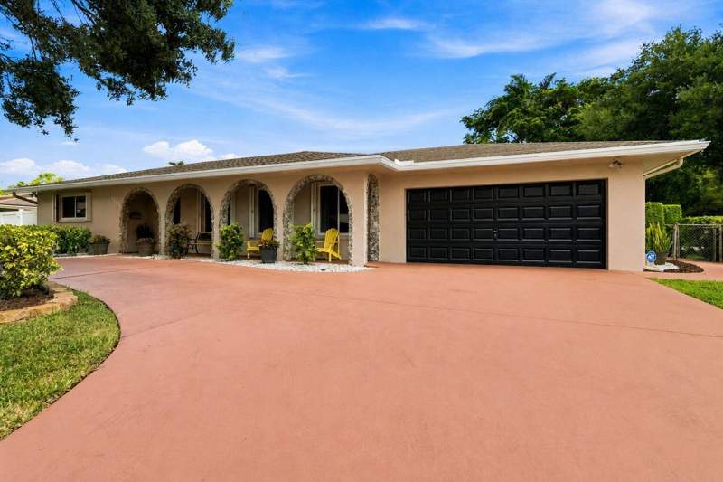 4 bedroom Single Family Residence at 7381 SW 9th Street, Royal Palm Estates Sec 4, Plantation — photo 3