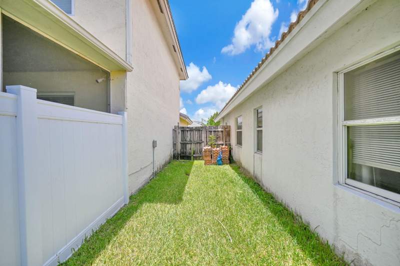 3 bedroom Single Family Residence at 2656 NW 68th Avenue, Holiday Springs East, Margate — photo 5