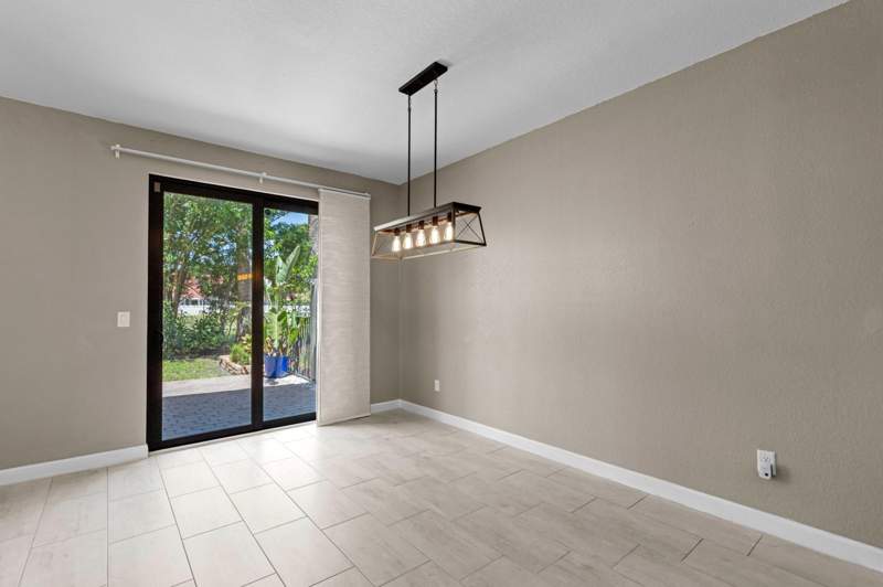 3 bedroom Townhouse at 13044 Anthorne Lane, Flavor Pict Townhomes Pud, Boynton Beach — photo 4