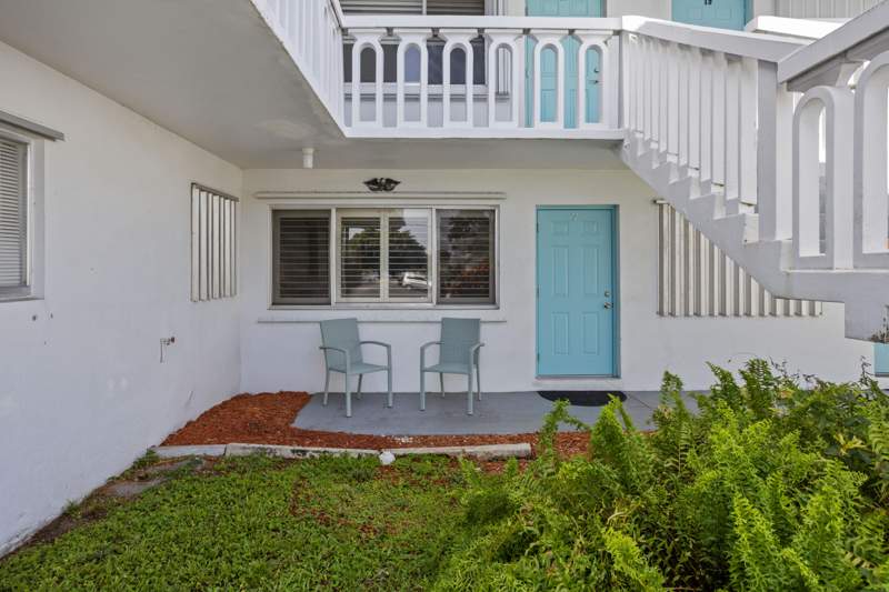 1 bedroom Condominium at 1980 Sunset Avenue #7, Lakeside Point Apt 14 Condo, Lake Worth Beach — photo 5