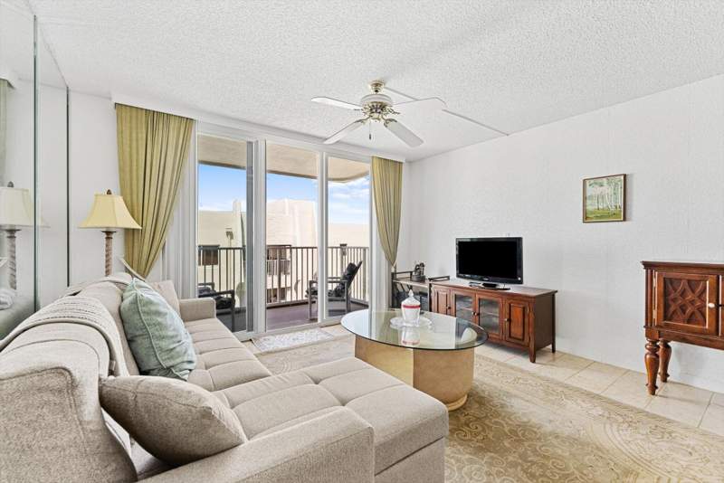 2 bedroom Condominium at 3540 S Ocean Boulevard #604, Le Chateau Royal Condo, South Palm Beach — photo 4